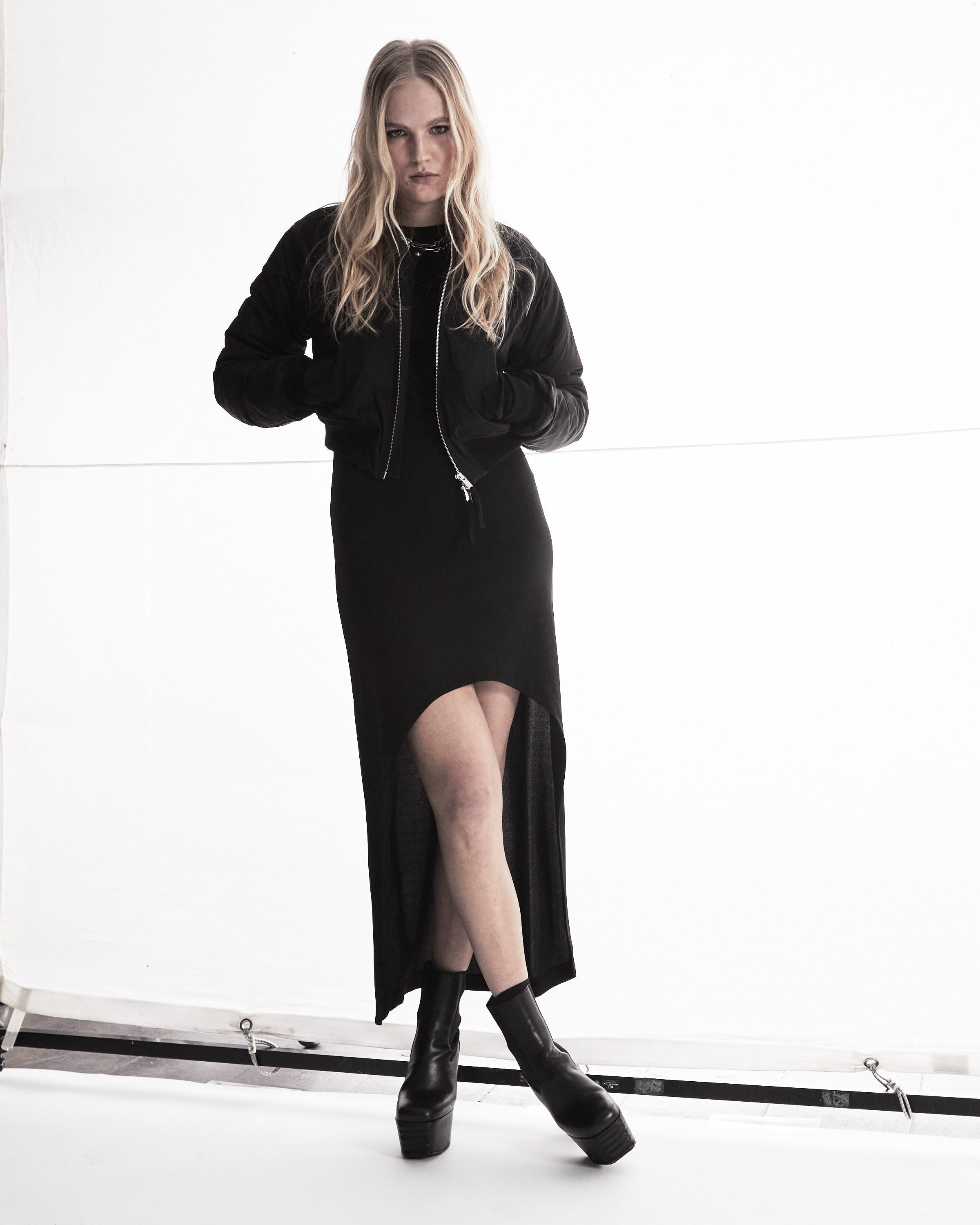 Dresses & Skirts Woman.