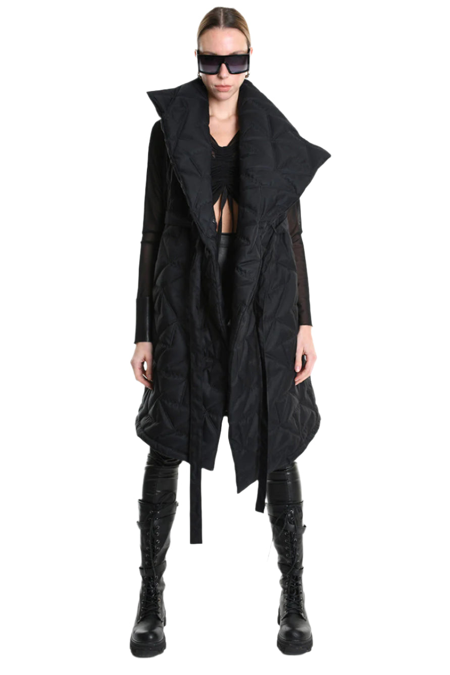 4P W5217 DOWN VEST Sleeveless in Matte Nylon, 150g Padding, Black. TEPHRA