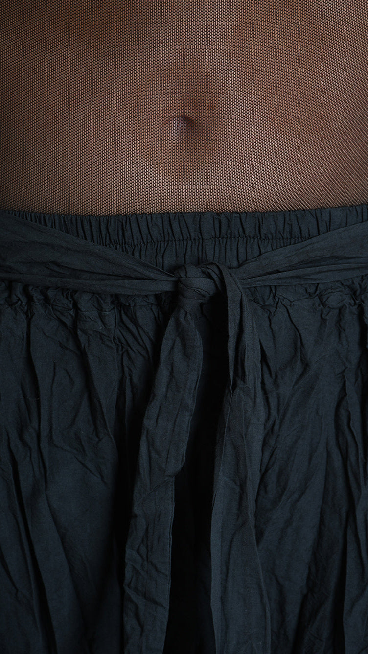 A34R W504125 TROUSER Over Cotton Organic Crumpled Black