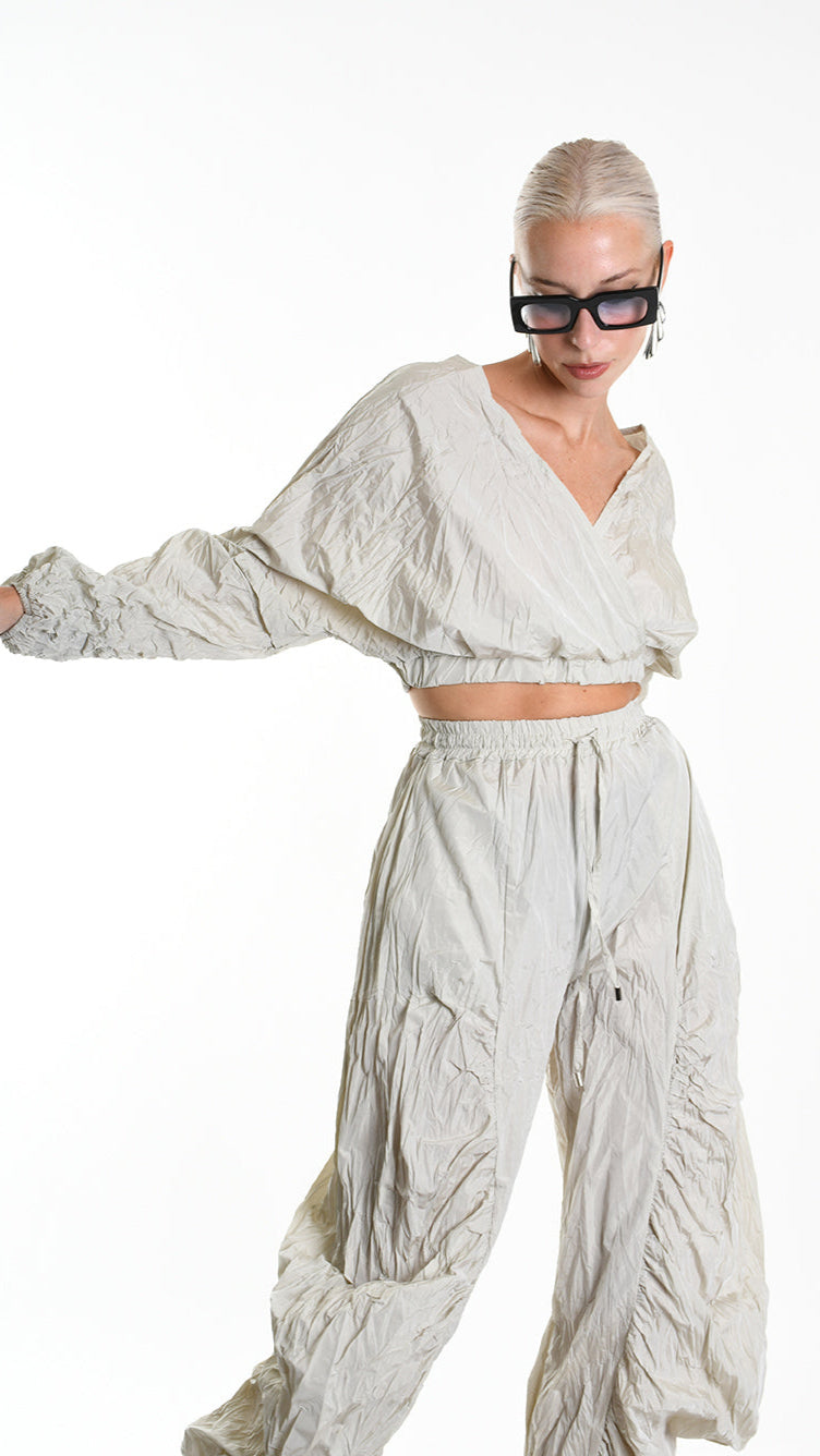 A34R W509325 TOP Crop Taffeta Crumpled Sand