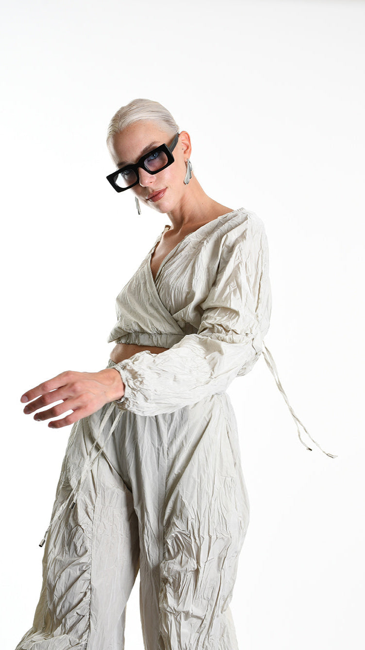 A34R W509325 TOP Crop Taffeta Crumpled Sand