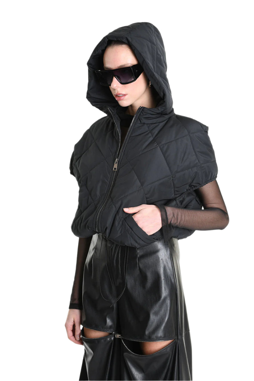 4R W5196 BOMBER Oversized Sleeveless in Quilted Chiffon, Black. TEPHRA