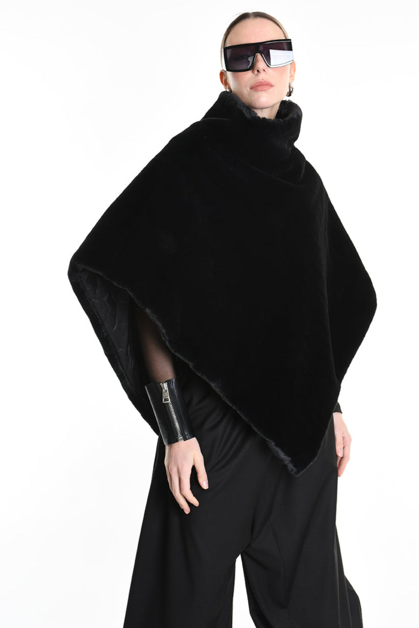 4- W5166 PONCHO Double-faced in Quilted Nylon, UNISEX, Black. TEPHRA