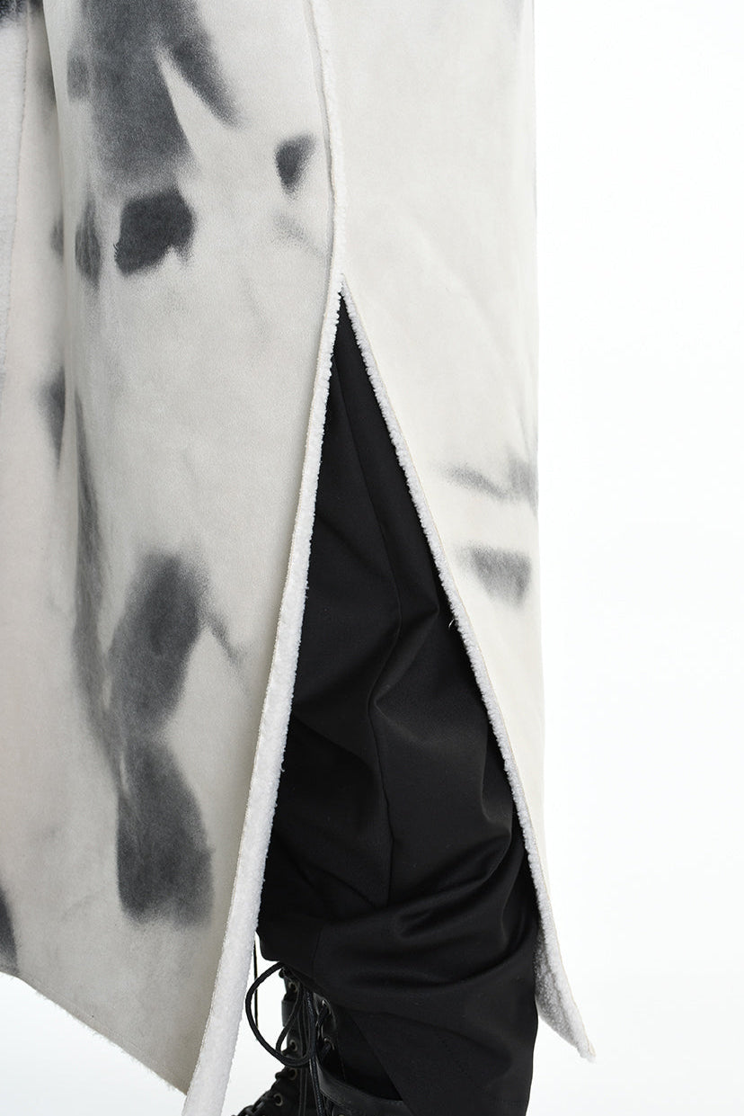 4- W5169 SLEEVELESS COAT in Printed Dyed Faux Shearling, UNISEX, White. TEPHRA