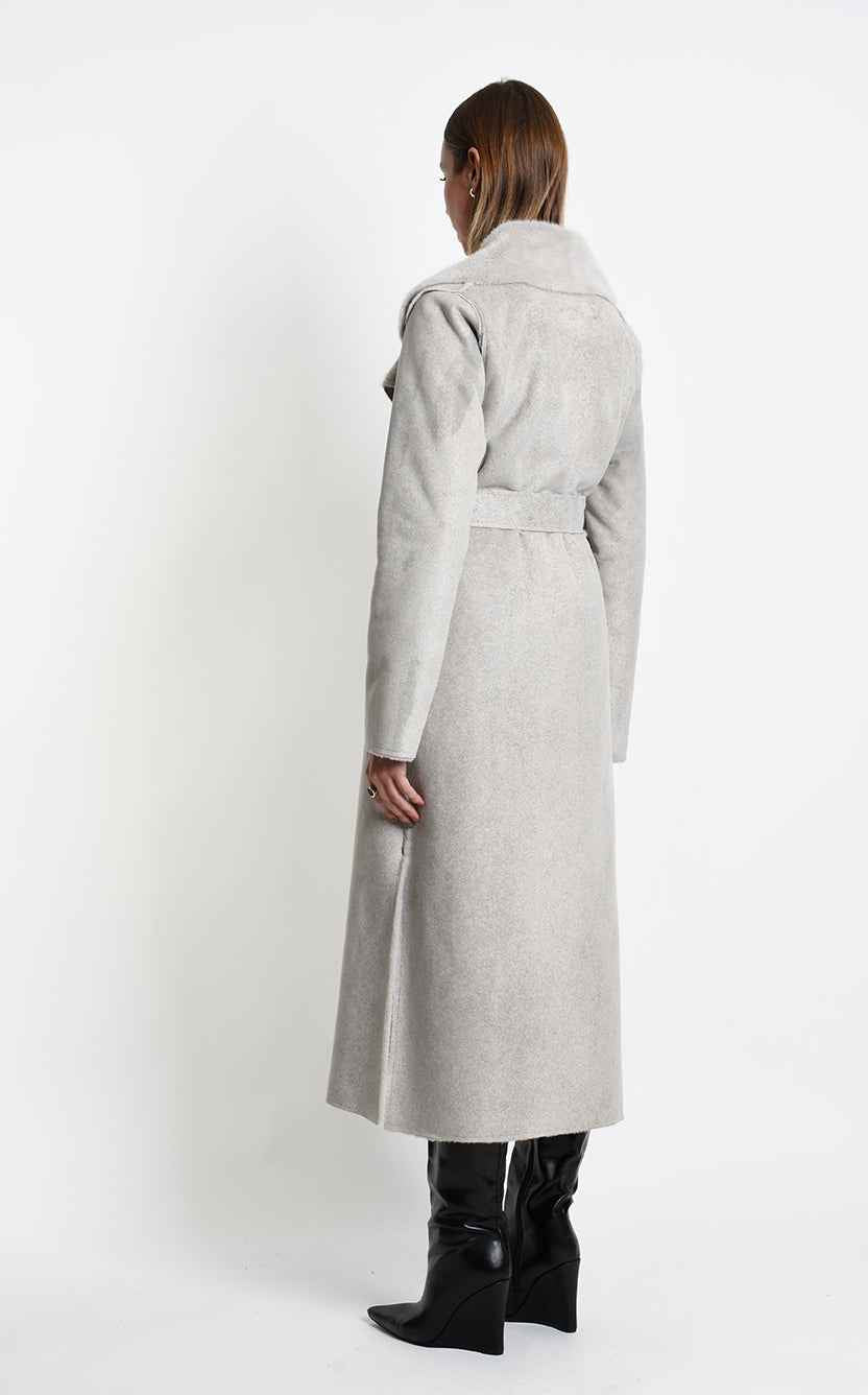 4- W5398 COAT Regular Faux Shearling Dyed Cold Sand