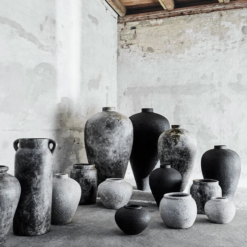 Jar Luna Black 60 - Black Terracotta - Ø35xH60 cm MUUBS