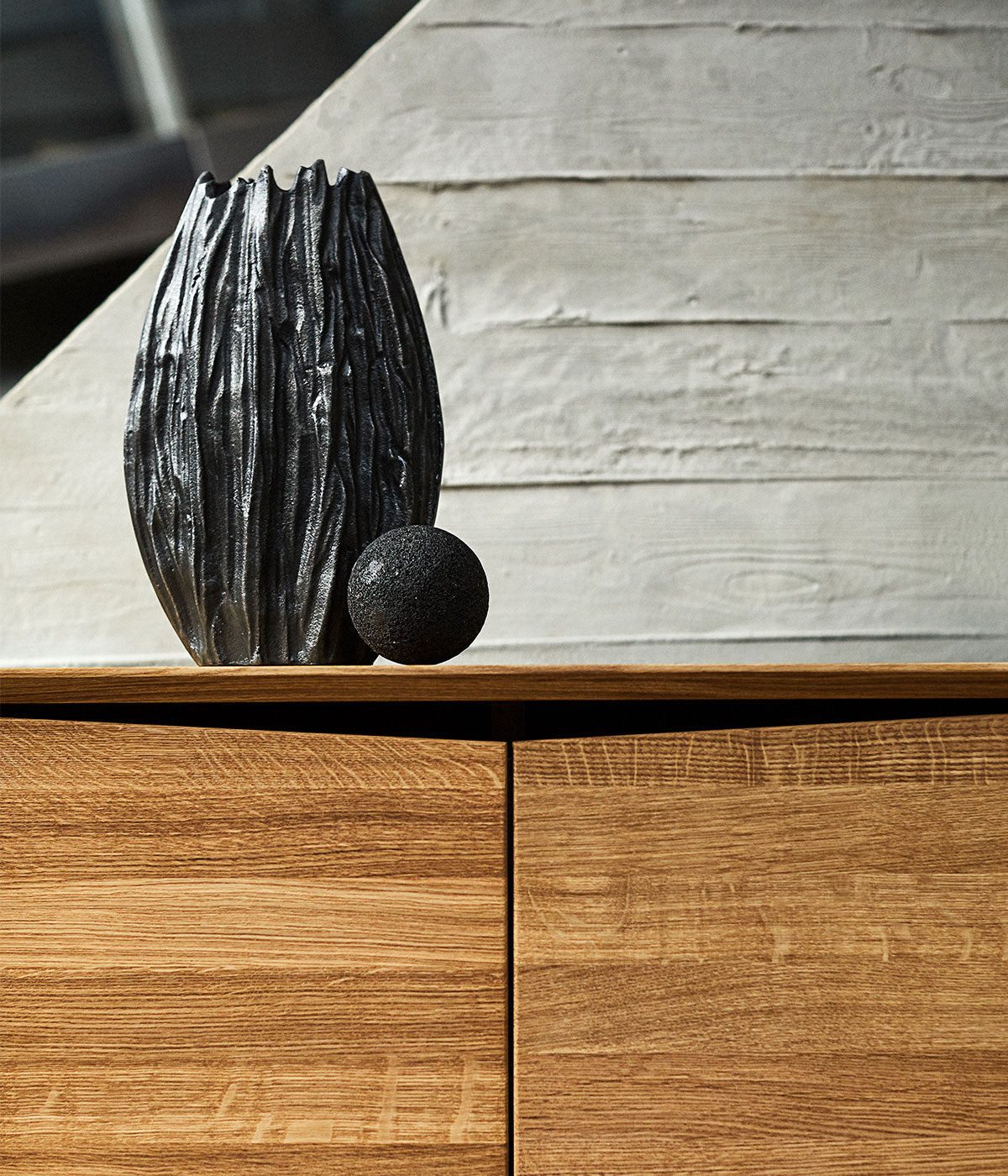 Ball Lava S - Black Lava stone - Ø9 cm MUUBS