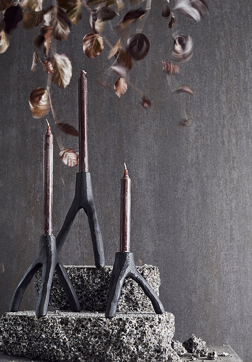 Candle holder Aion L - Black Casted Iron - W14,7xL16,4xH17 cm MUUBS