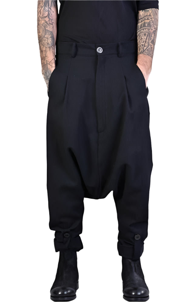 A33B LM00125 Black pants