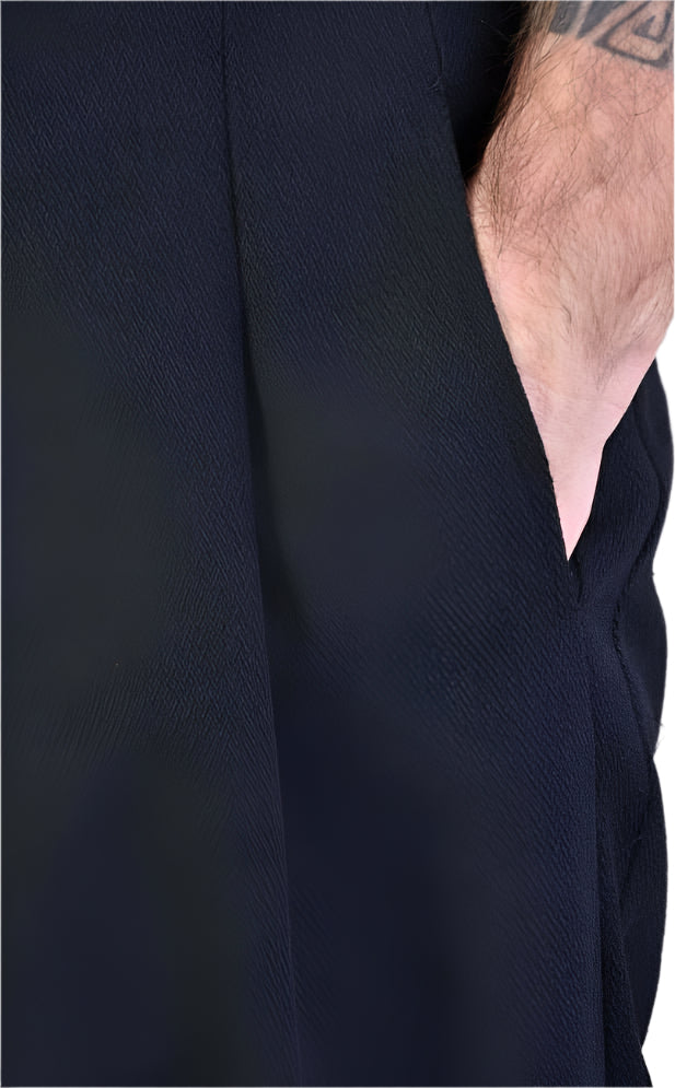 A33B LM00125 Black pants