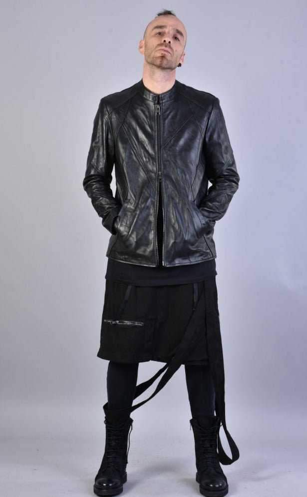 A33B LM00323 BLACK vegetable tanned leather