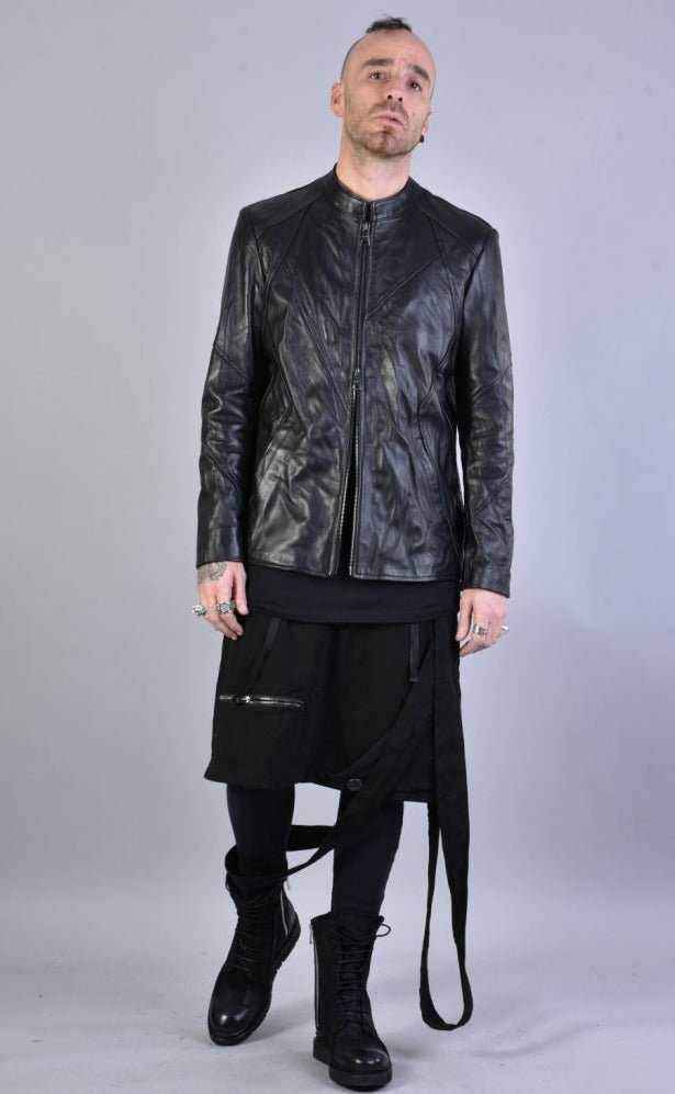 A33B LM00323 BLACK vegetable tanned leather