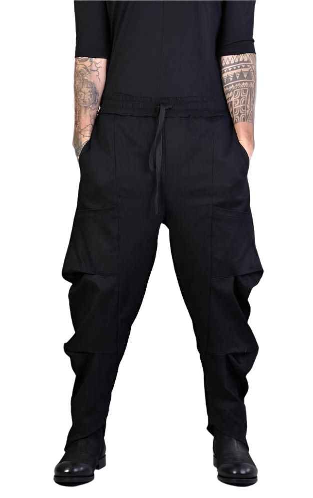 A33B LM022 BLACK Pants