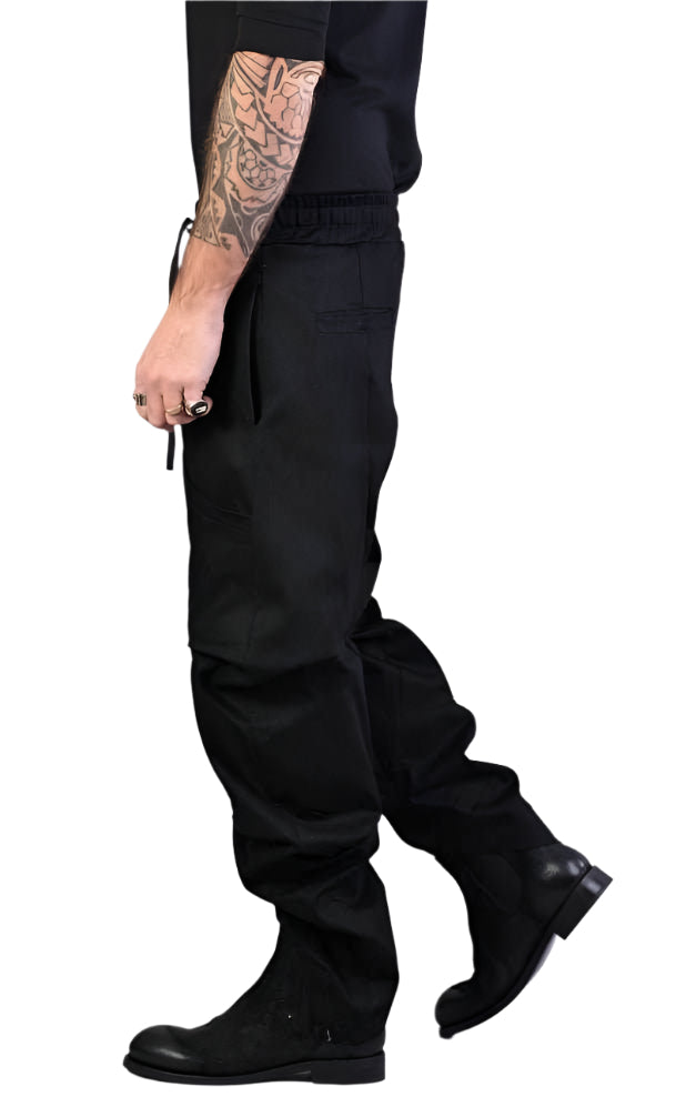 A33B LM022 BLACK Pants