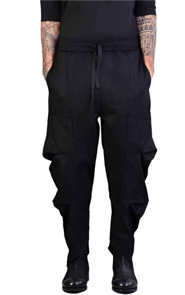 A33B LM022 BLACK Pants
