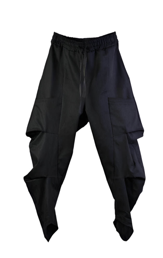 A33B LM022 BLACK Pants