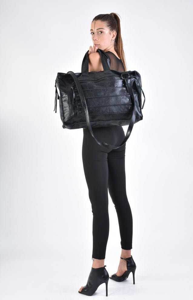A33I LM16824D Black Leather Bag