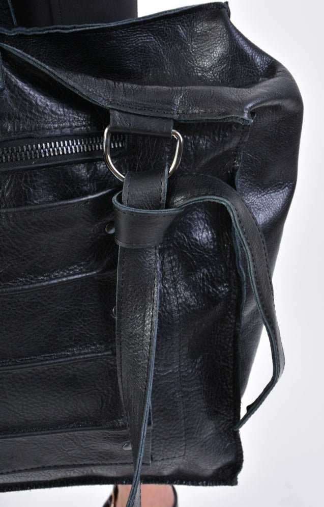 A33I LM16824D Black Leather Bag