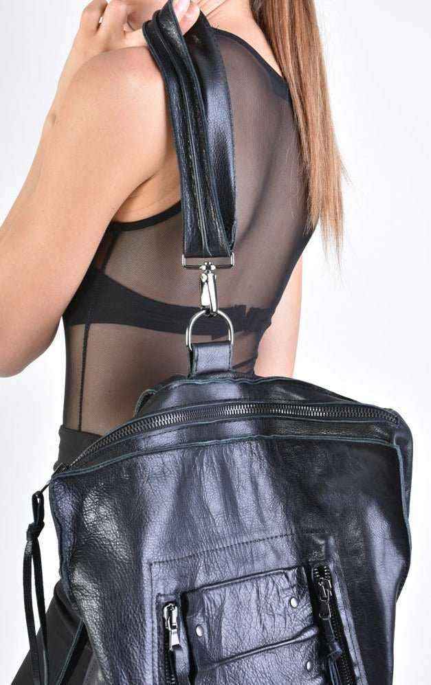 A33I LM16924D Leather Bag - Black Vera Pelle Spacious Elegant Versatile Handcrafted Unisex