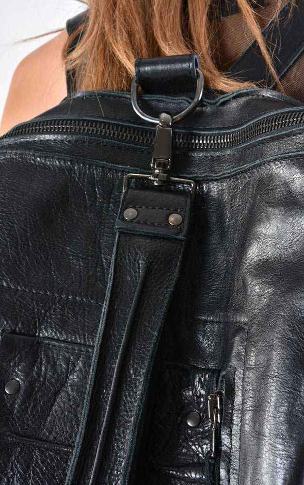 A33I LM16924D Leather Bag - Black Vera Pelle Spacious Elegant Versatile Handcrafted Unisex