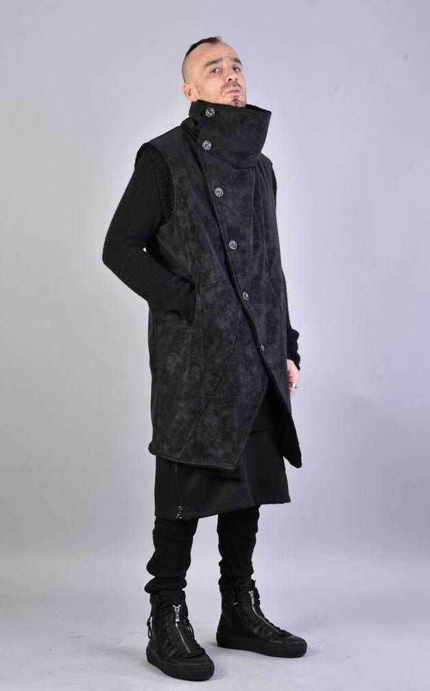 A33P LM07823 BLACK Sleeveless Coat