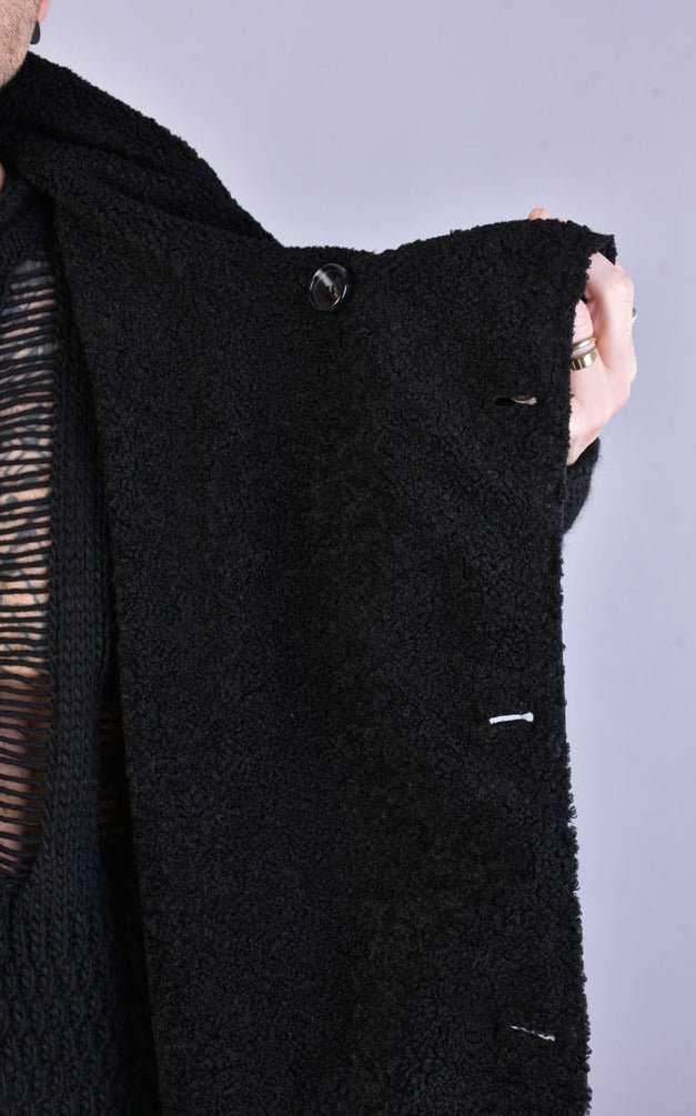 A33P LM07823 BLACK Sleeveless Coat