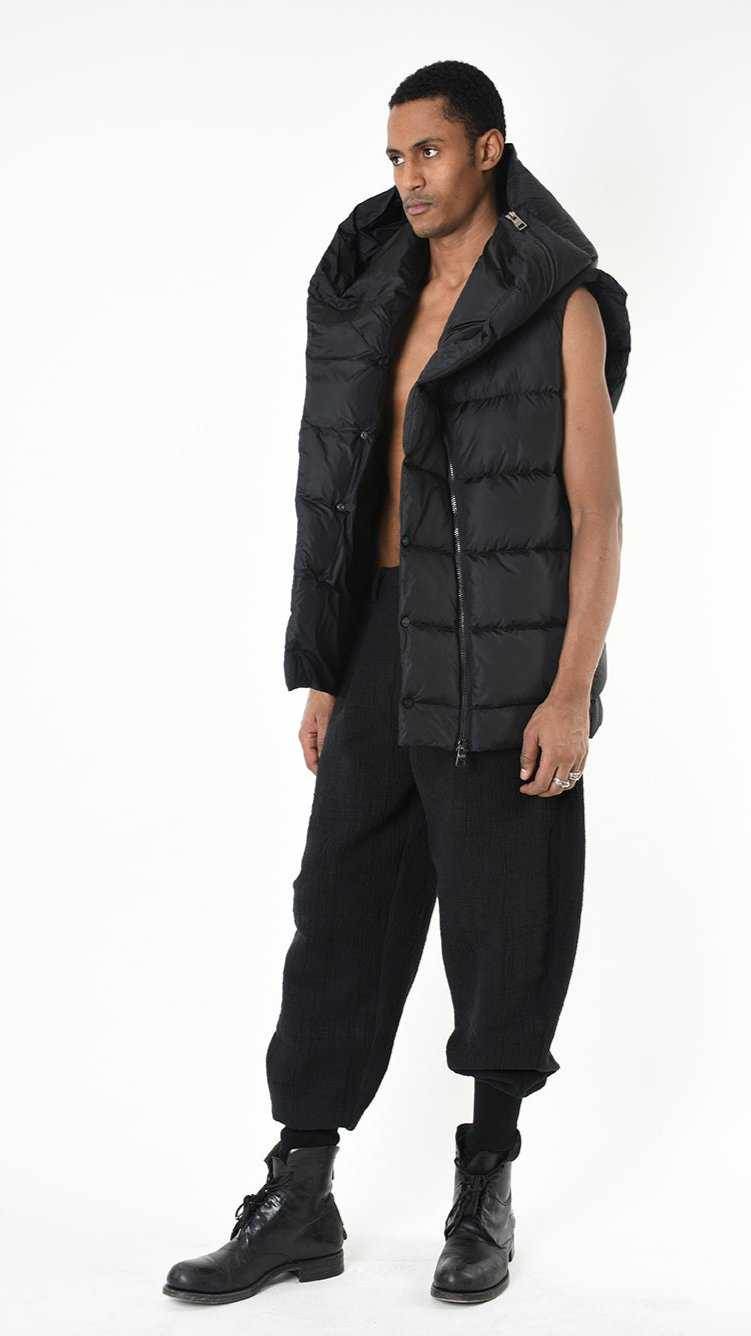 A33P LM25025 DOWN JACKET Sleeveless Nylon 360gr. BLACK