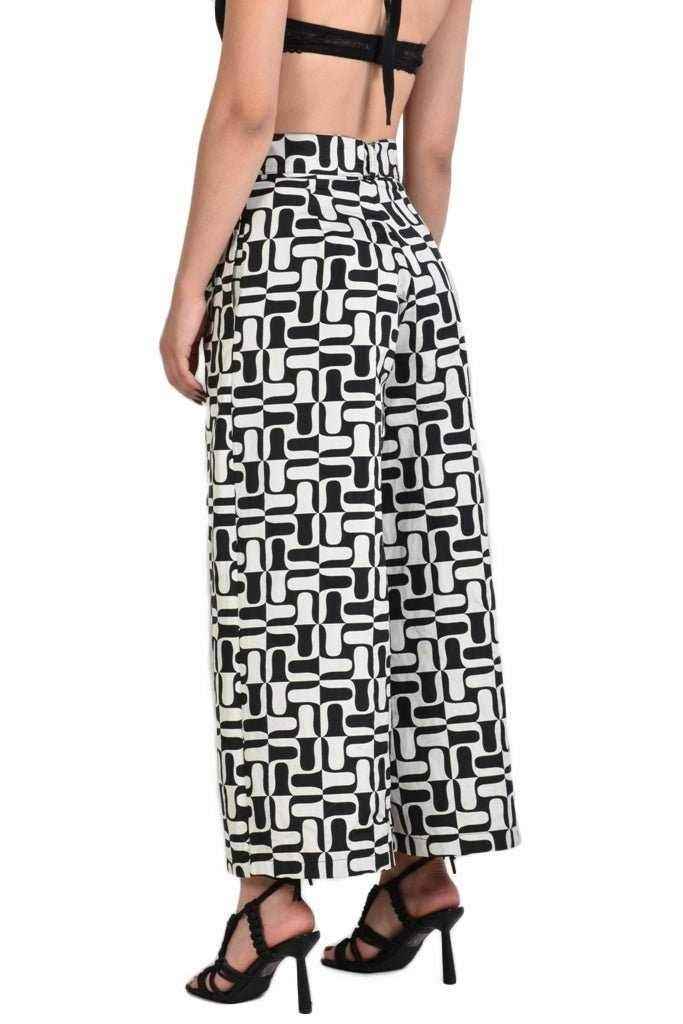 A34B ARIETE23 BLACK Pants Woman