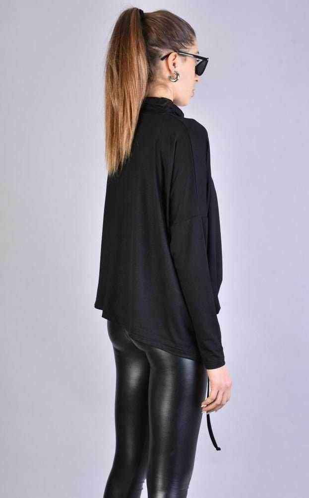 A34J LW636 BLACK Top Woman