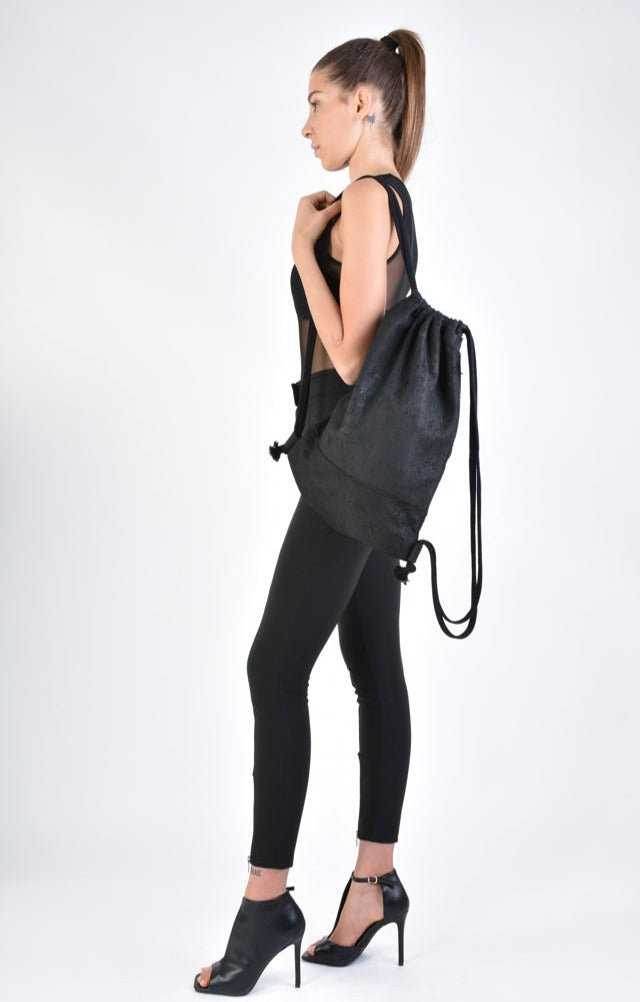 A34O LW76024D Black Leather Bag