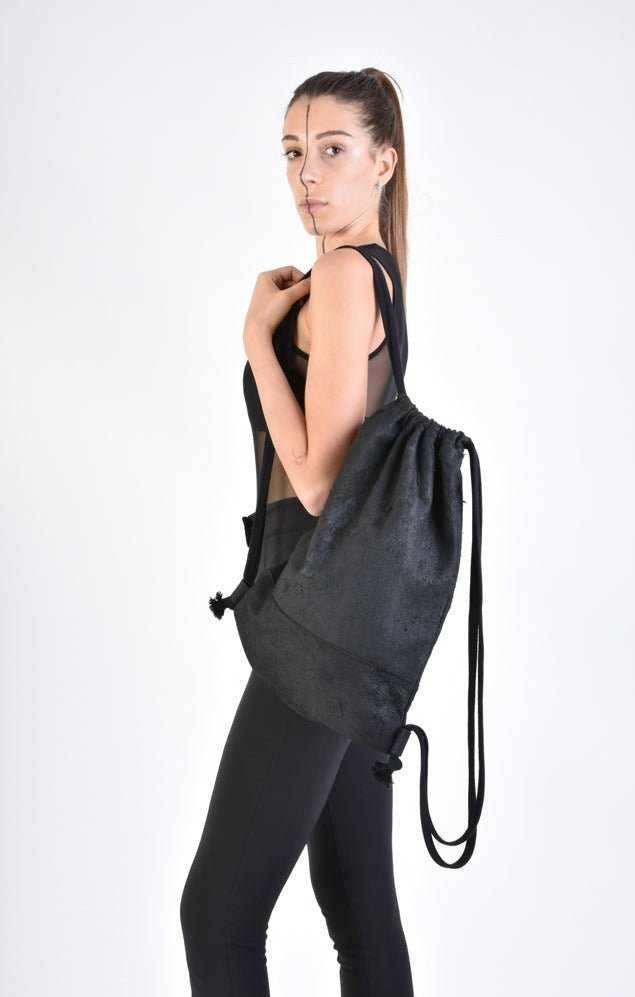 A34O LW76024D Black Leather Bag