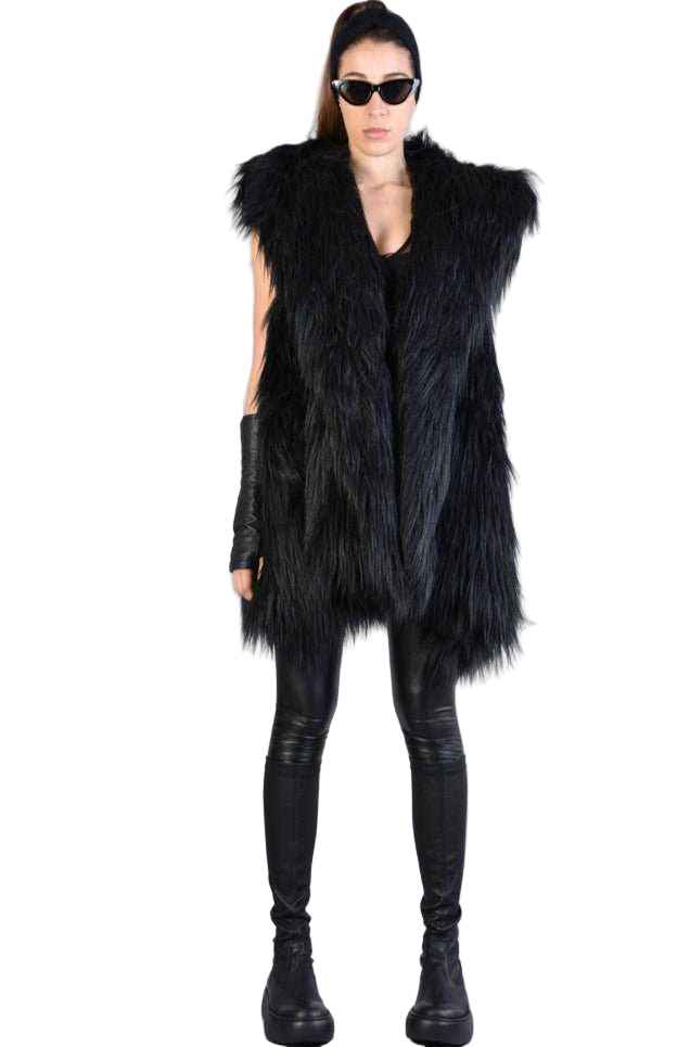 A34Q LW527 Lined Faux Fur Sleeveless Coat – Black