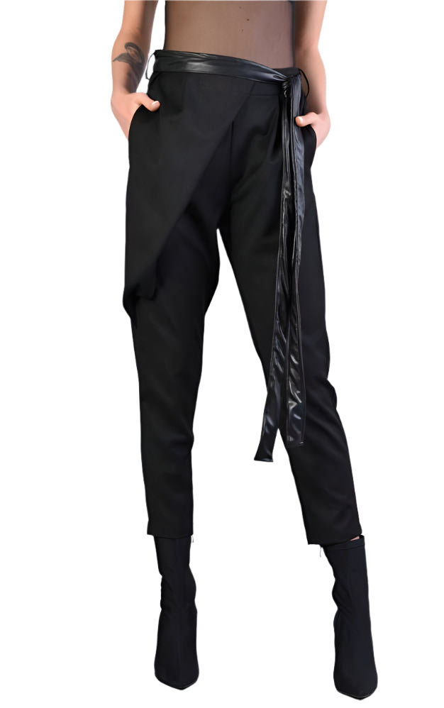 A34R LW51223 BLACK Fluid Regular Trousers