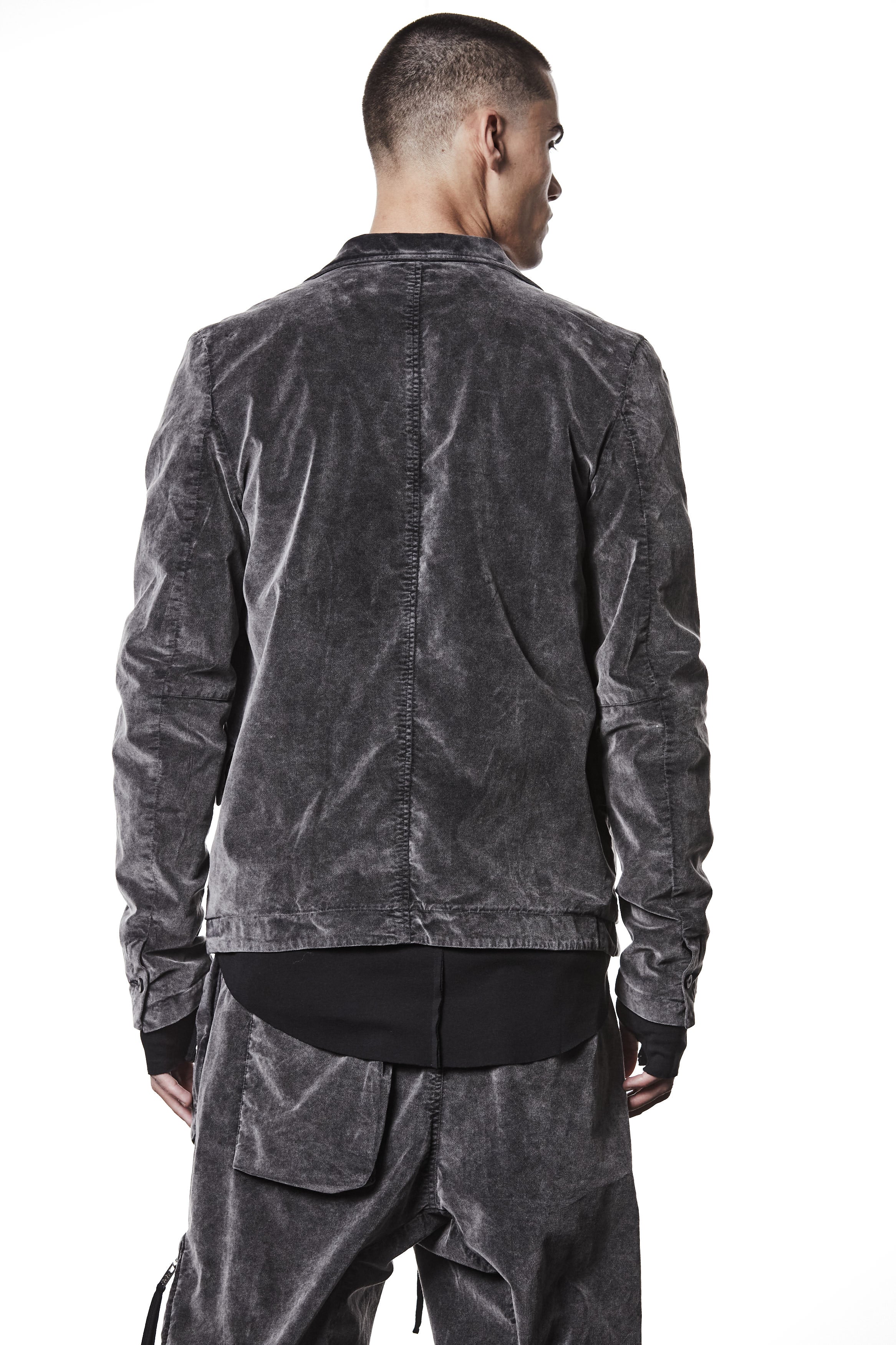 M B 58 used grey – Men’s blazer in washed grey cotton with shawl collar, two-button closure, and flap pockets. THOM KROM