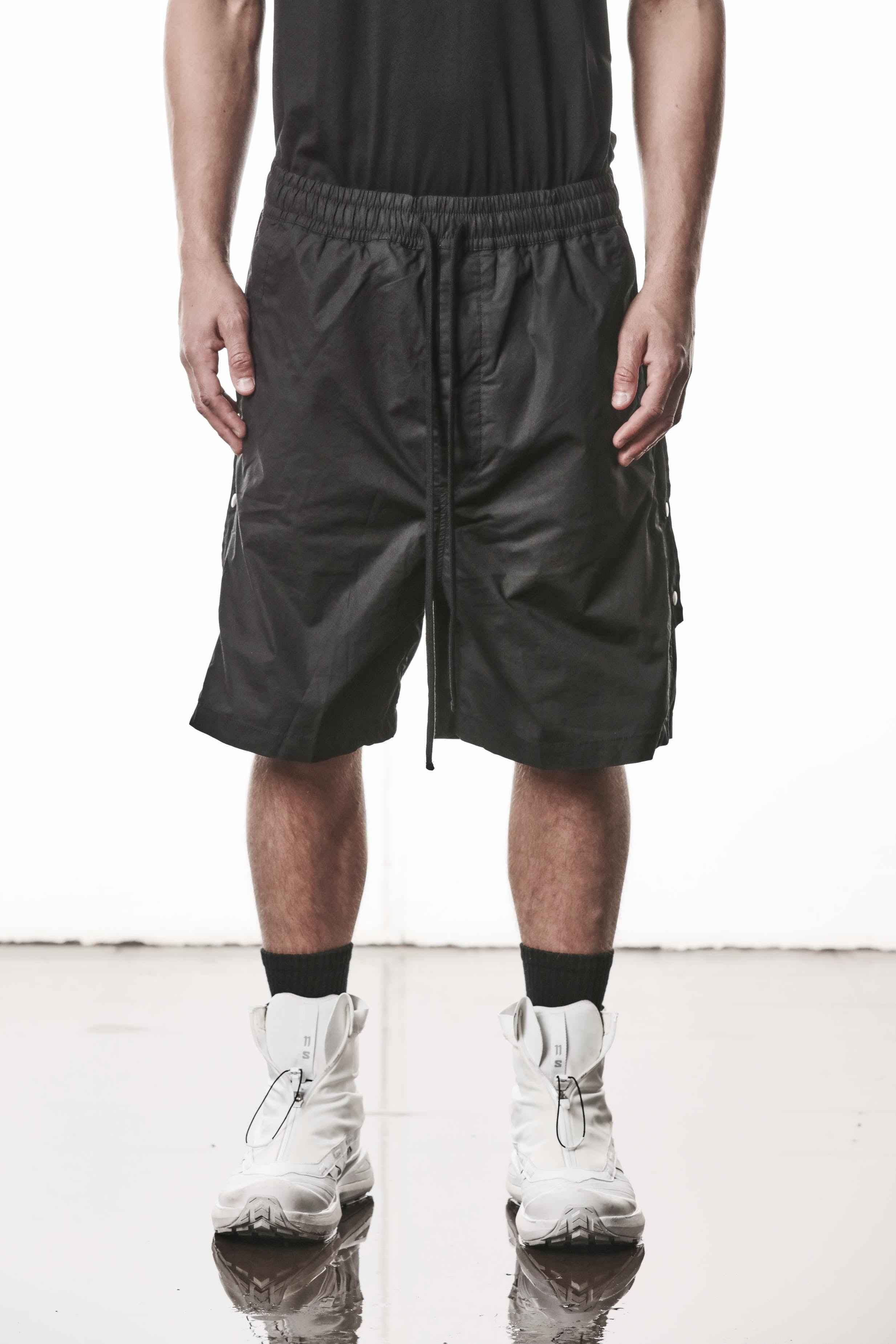 M P 33 Short Trousers - Black Cotton Elastane Men's Woven