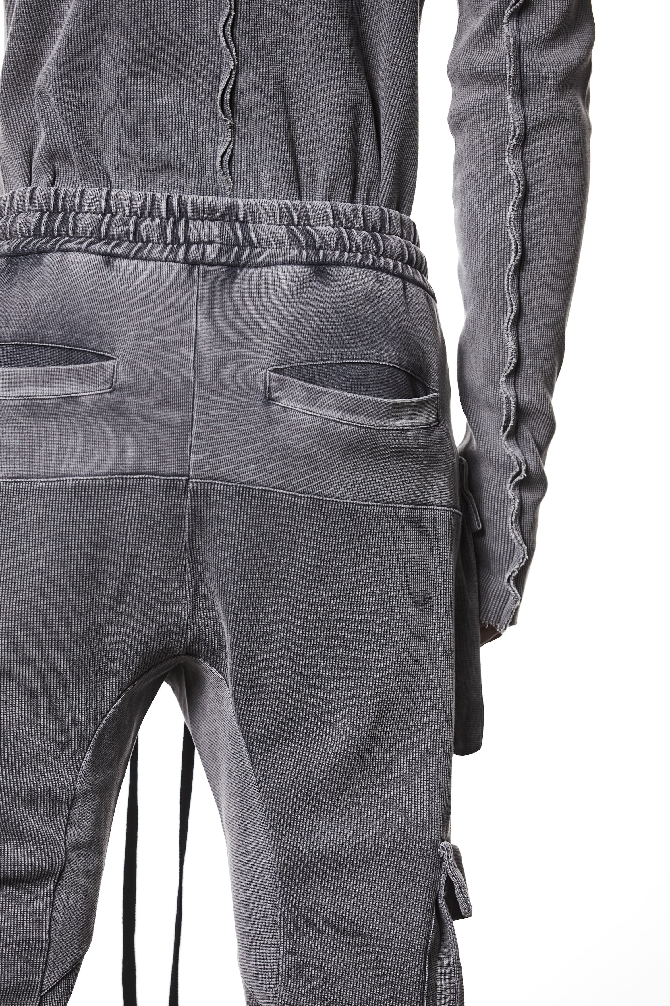 M ST 502 – Cargo Pants Multi-Pocket Long Drawstrings Elastic Waist Tapered Cuffs Used Grey Man THOM KROM