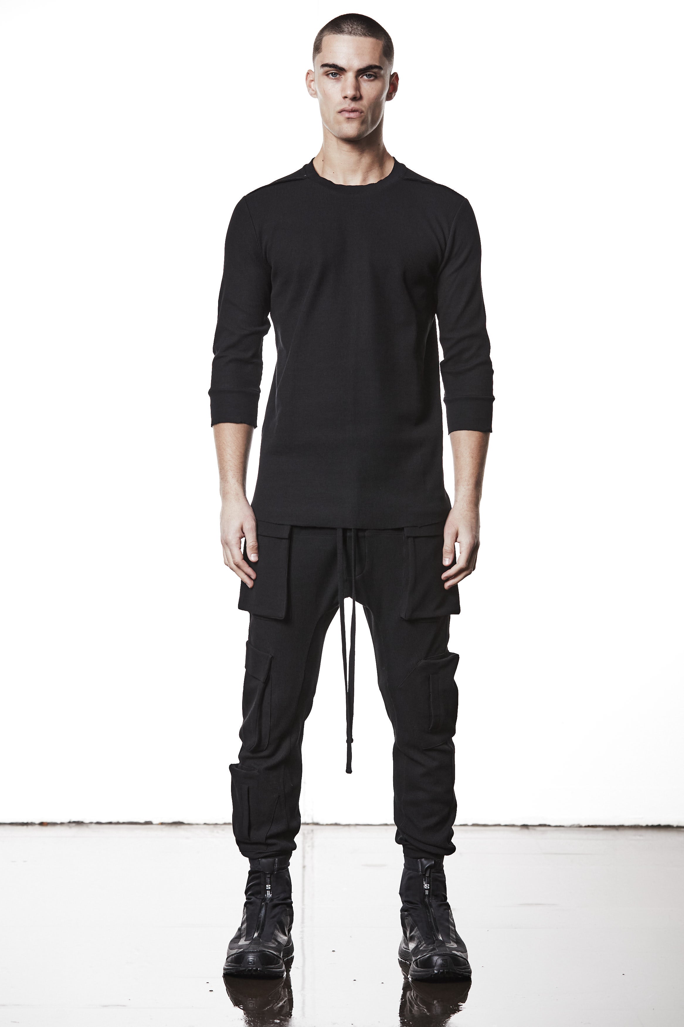 M TS 895 – Fitted 3/4 Sleeve Top – Ribbed Texture with Exposed Seams Black Man THOM KROM