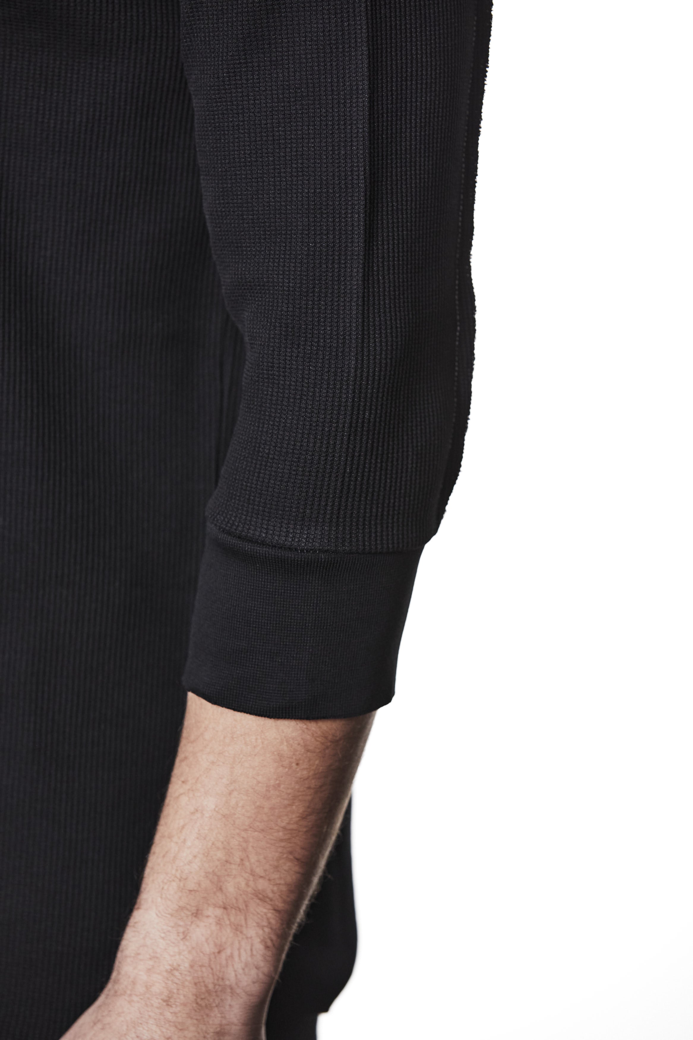 M TS 895 – Fitted 3/4 Sleeve Top – Ribbed Texture with Exposed Seams Black Man THOM KROM