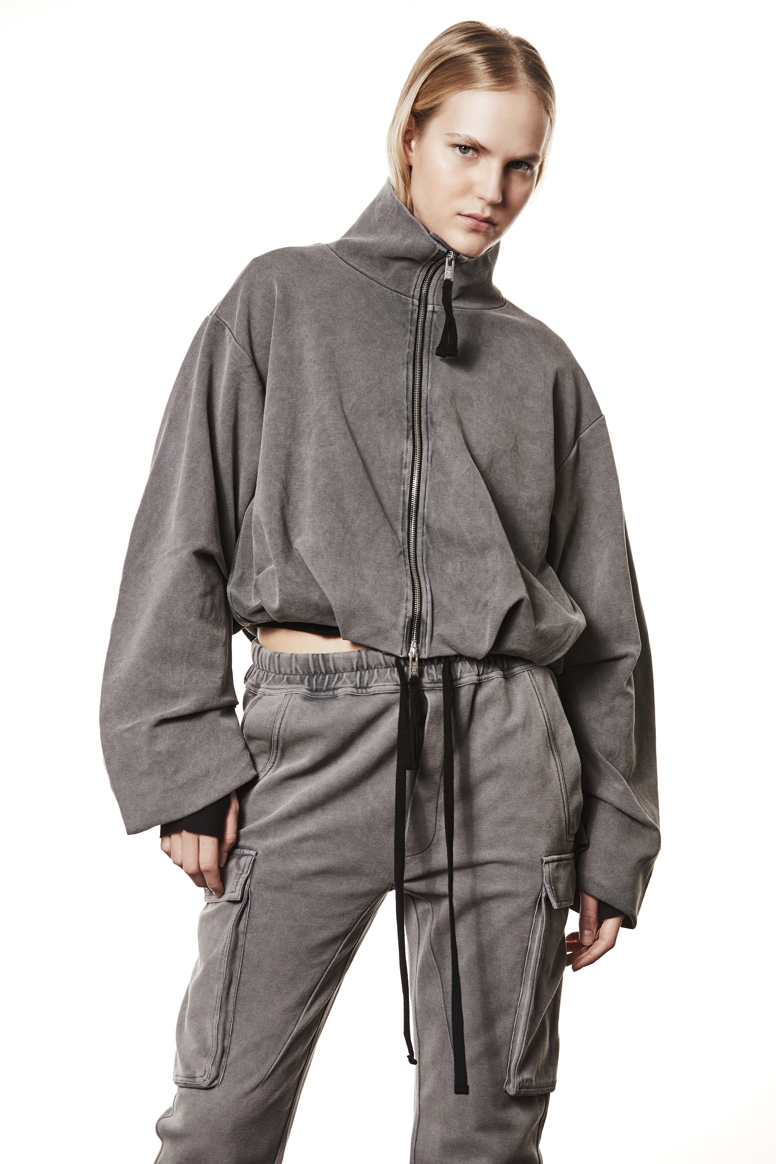 W SJ 49426 WOMAN USED GREYJACKET THOM KROM