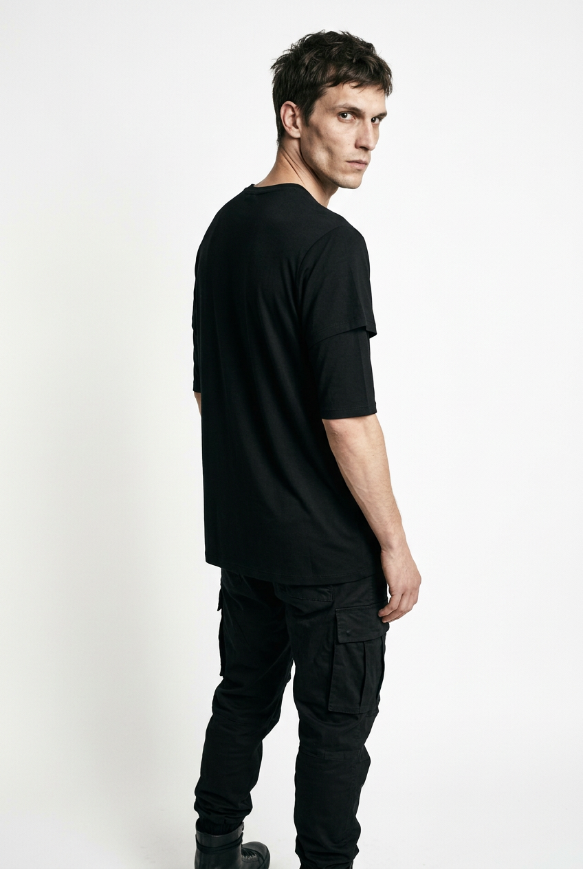 LA HAINE INSIDE US M1358 T-shirt in black — over-the-shoulder back view