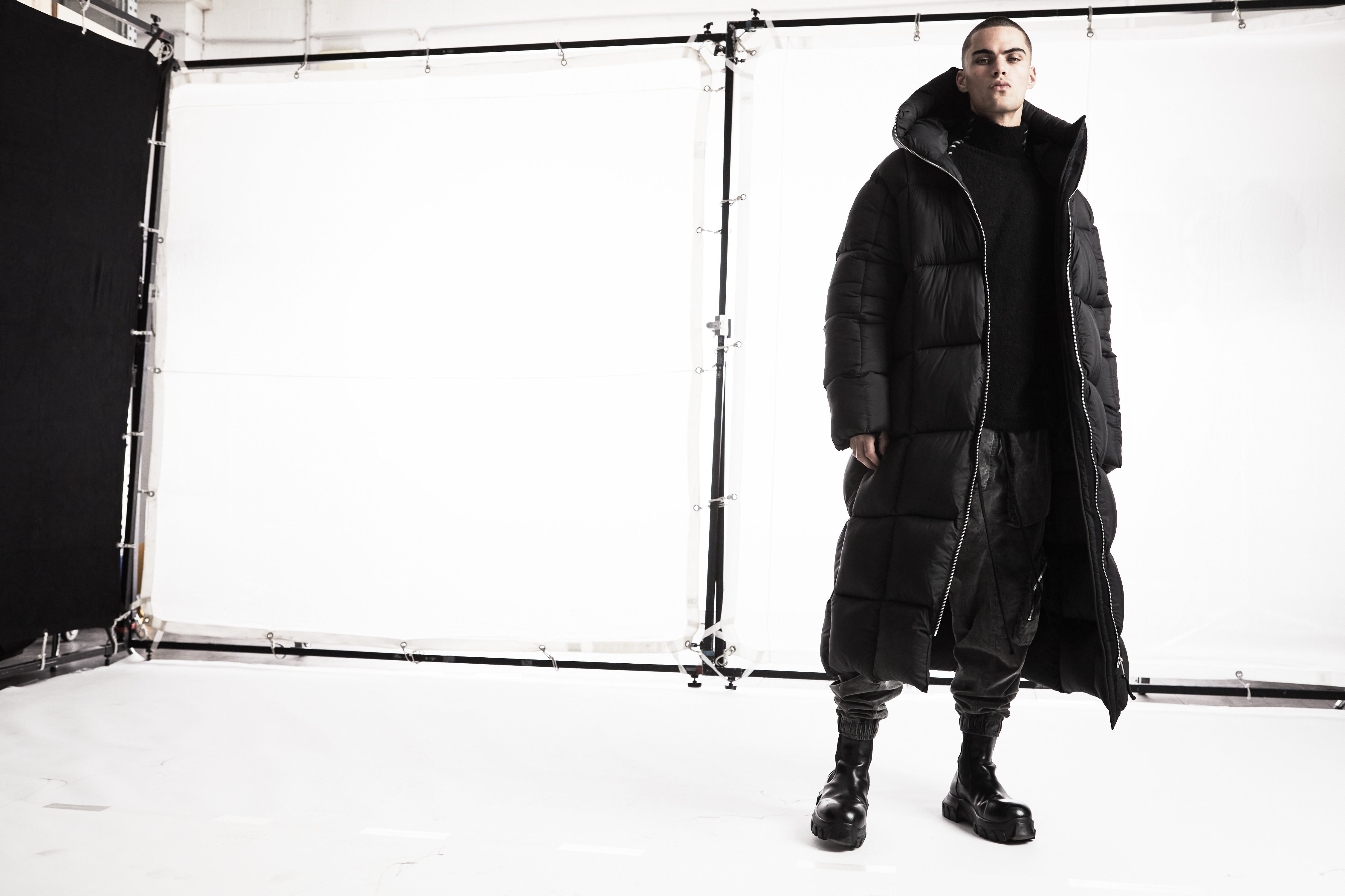 Frontpage of our shop online.