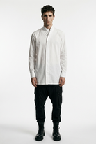LA HAINE INSIDE US LM226 white long cotton stretch shirt — front view