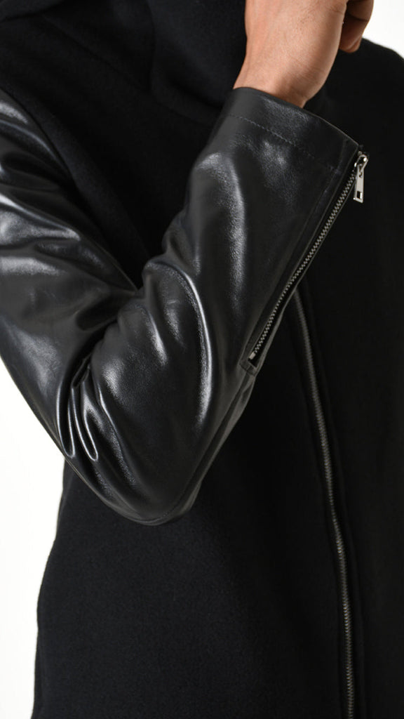 A33B LM18225 SPORT JACKET with wool cloth and black leather sleeves.