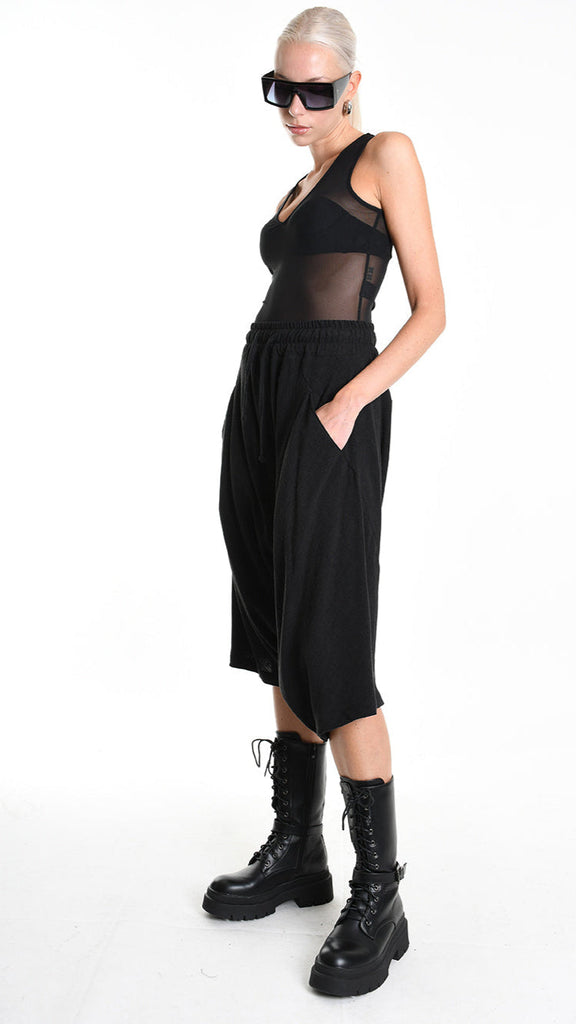 UNISEX A33M M101125 PANT in black viscose linen with elastic waist.