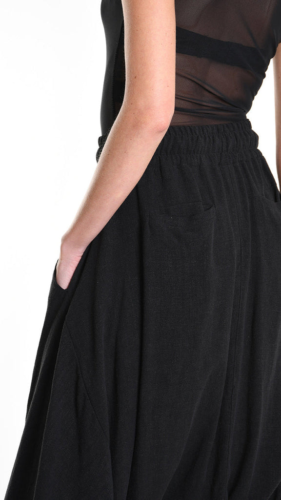 Unisex black A33M M101125 pant in viscose linen blend with elastic waist.