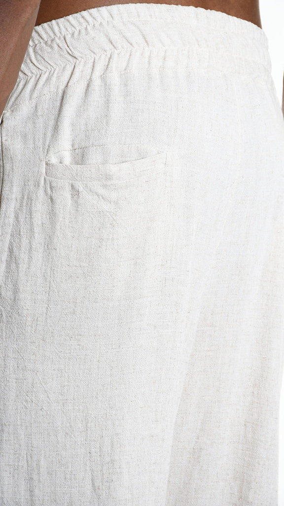 A33M M101225 Trouser in viscose linen with elastic waist detail.