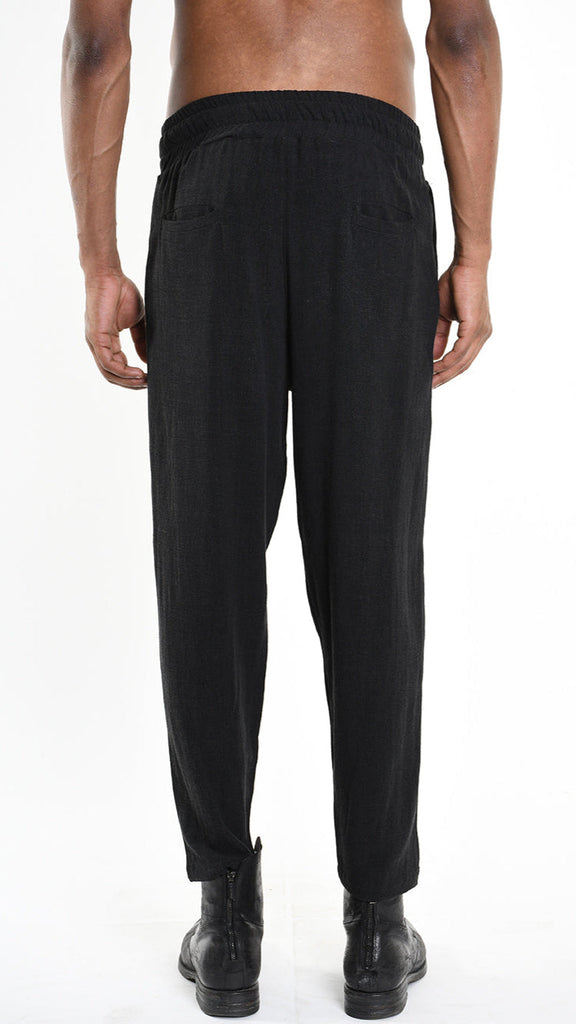 A33M M101225 TROUSER in black viscose linen with elastic waist and pockets.