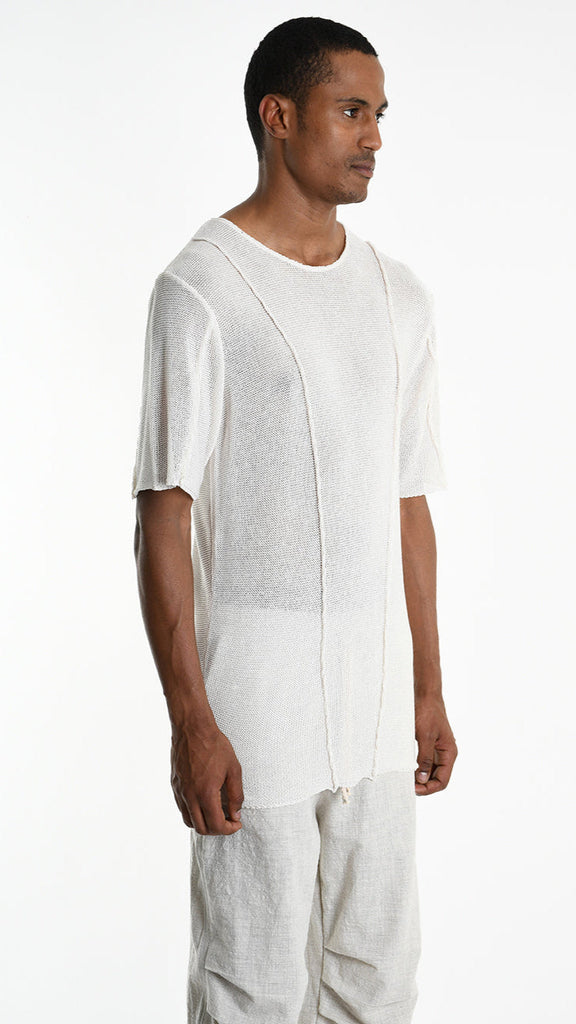 A33M M107125 T-SHIRT in white, featuring finezza 7 fabric and elegant front seams.