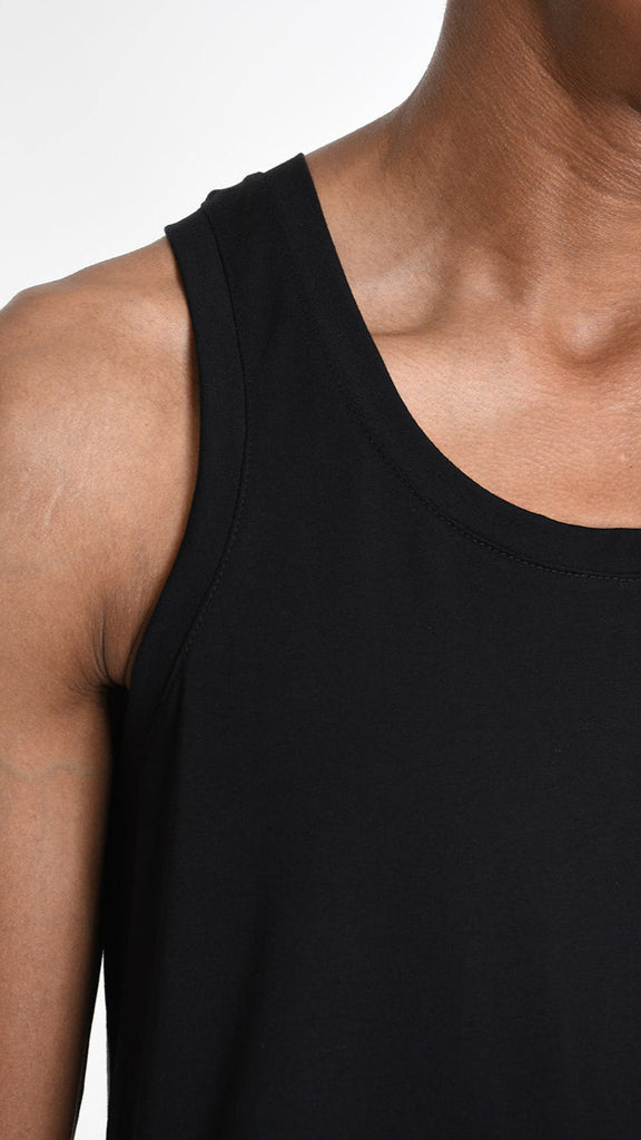 A33M M107225 Tanktop in black cotton with LA HAINE INSIDE US design.