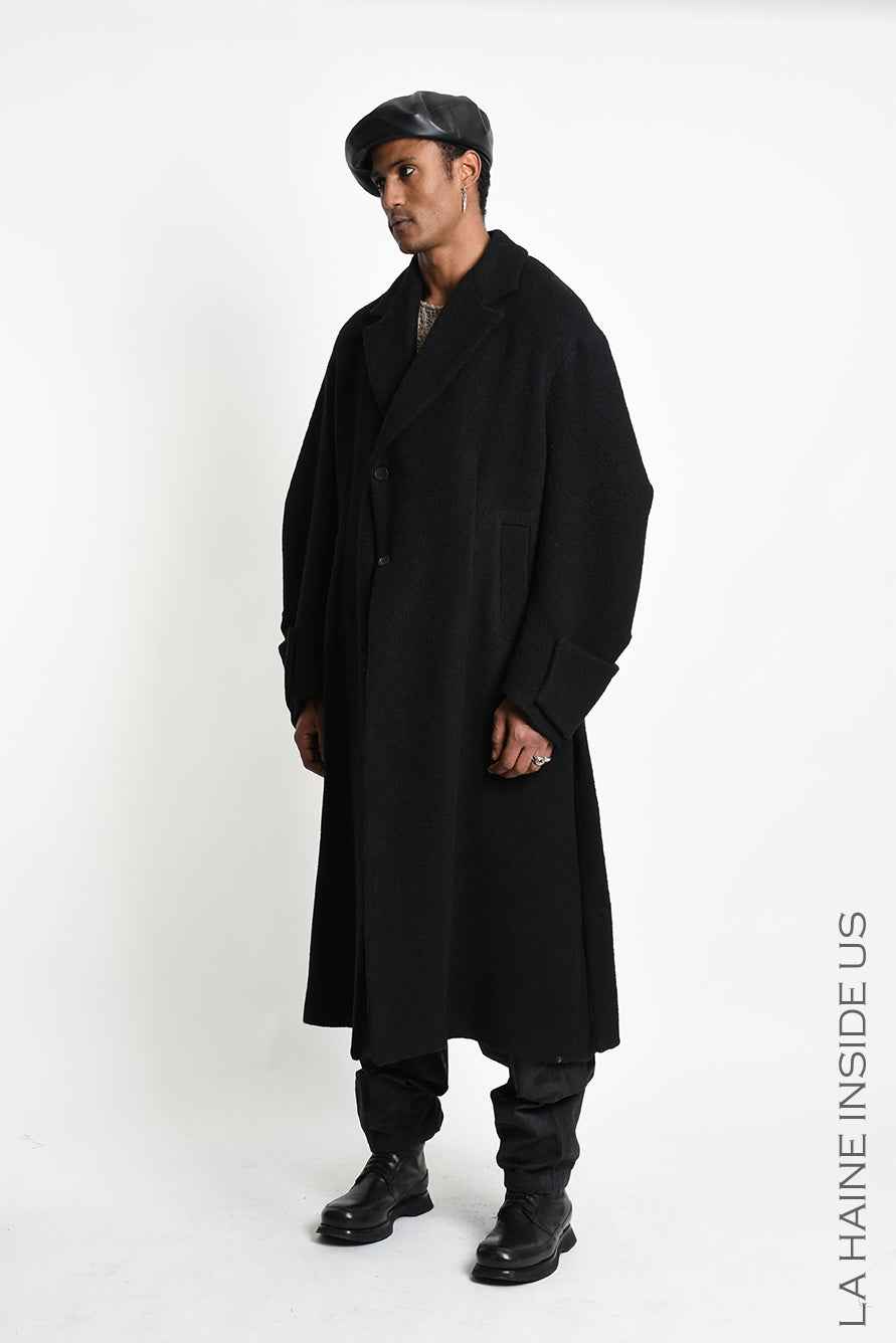 M1367 Overcoat - Black Wool Blend Cloth Pleated Sleeves Wooden Buttons Italian Men's